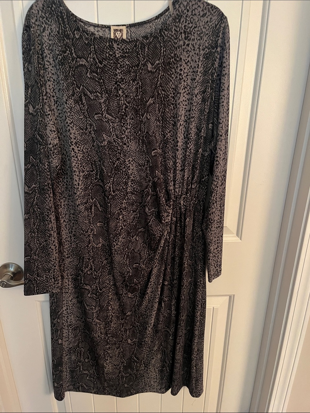 Anne Klein Snake-Print Long Sleeve Dress in Black and Gray